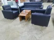 Seti ya Sofa Nyeusi ya Ngozi ya Viti 5 kwa Ofisi (3+1+1) - 3