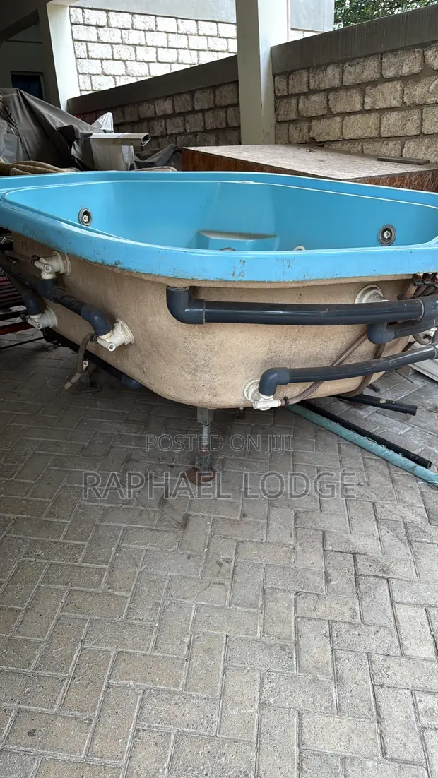 Used Jacuzzi - 1