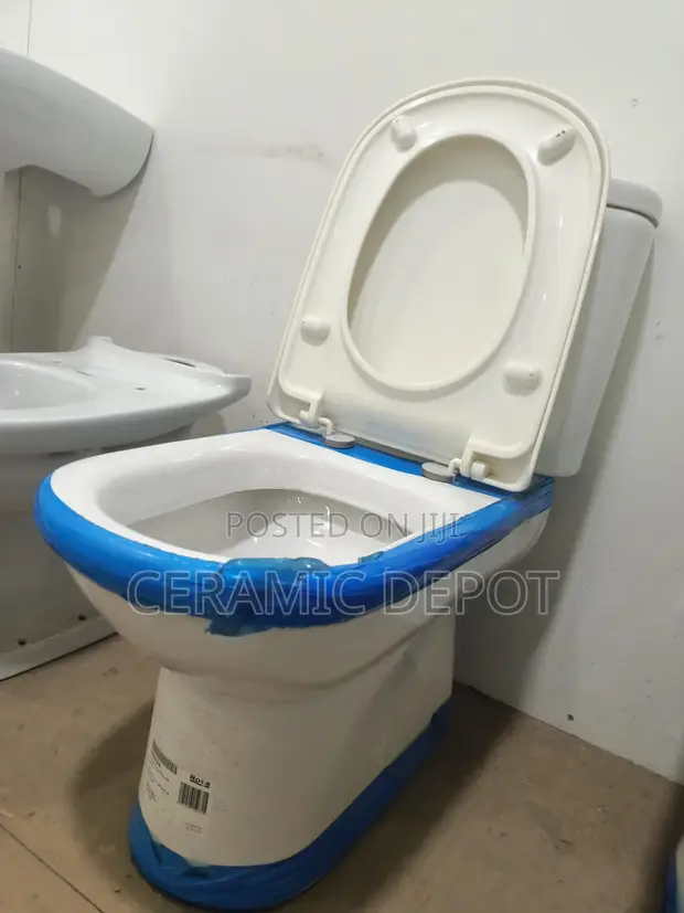Roca Giralda WC Toilet na Cistern na Seat Cover - 1