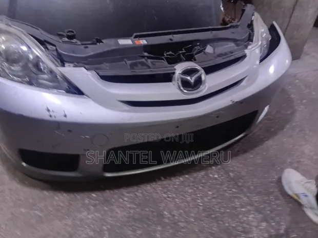 Mazda Premacy Nosecut 2006 - 1