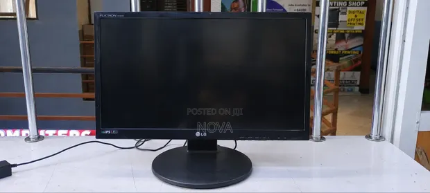 Slim LG 22-inch Monitor with HDMI - 1
