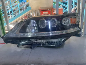 Lexus RX350 2014 Headlights (Zilizotumika)