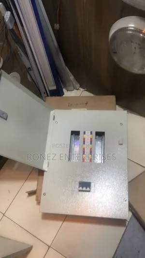 Legend 6-Way Distribution Board (3-Phase)