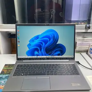 Laptop HP ZBook Firefly 15 G7 - Intel Core i7, 16GB RAM, 512GB SSD