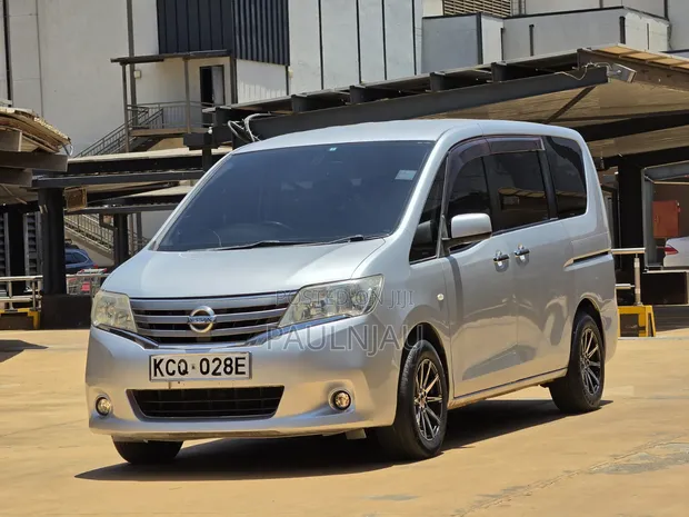 Nissan Serena 2011 - 1