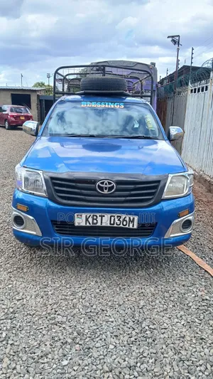 Toyota Hilux 2.5 Cab 2005 Bluu