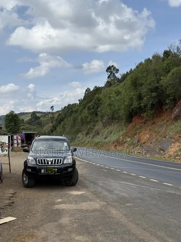 Toyota Prado J120 Car Hire - Nairobi - 1