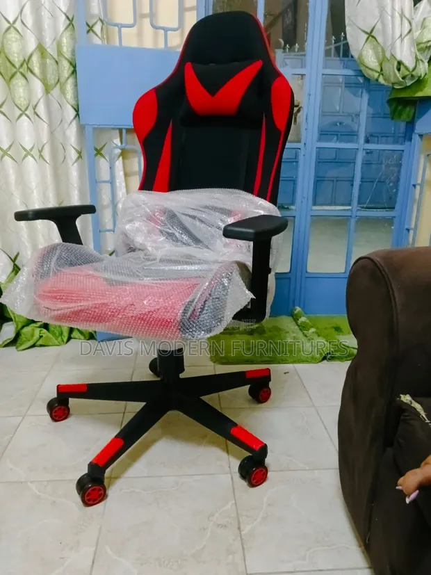Racing Style Gaming Chair - Black & Red - 1