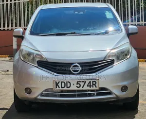 Nissan Note 2014 Kijivu