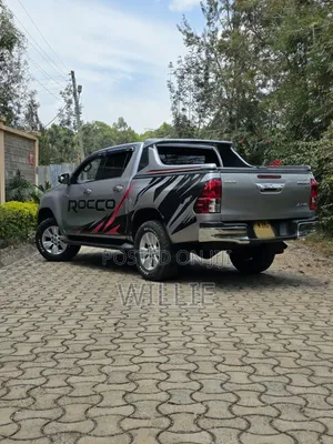 Toyota Hilux Revo Double Cab Diesel 2.4 RWD 2016 Gray