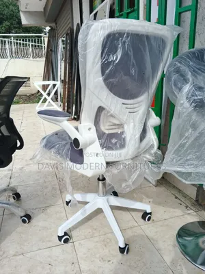 Kiti cha Ofisi cha Ergonomic Mesh - Fremu Nyeupe