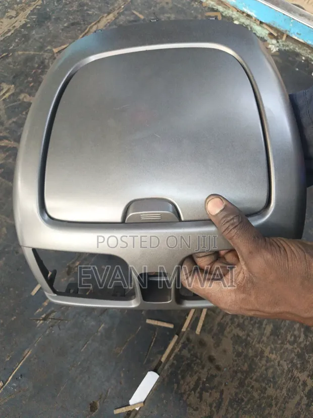 Nissan Bluebird B14 Console - Brand New - 1