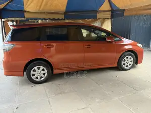 Toyota Wish 2012 Rangi ya Chungwa