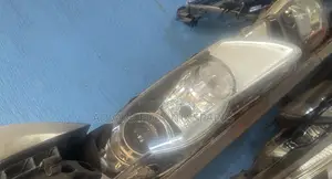 Volkswagen Passat B6 Left Headlight