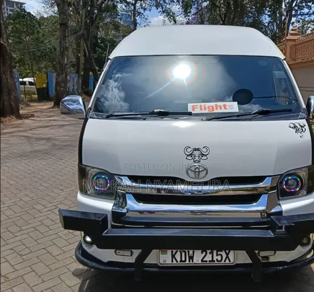 Toyota HiAce 2020 - 1
