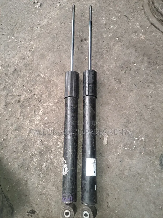 Honda Vezel Rear Shocks (Used) - 1