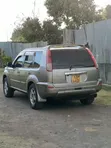 Nissan X-Trail 2006 Nyeupe - 2