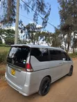 Nissan Serena 2017 Silver - 3