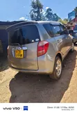 Toyota Ractis 1.5 FWD 2009 Kijivu - 4