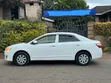 Toyota Premio 2012 Nyeupe - 1