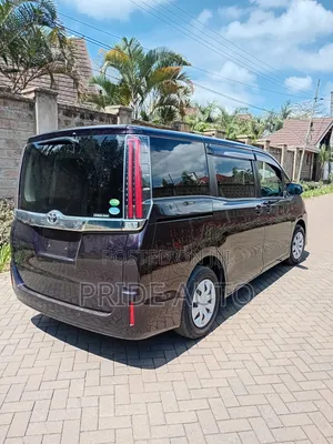 Toyota Noah 2.0 FWD (7 Seater) 2019 Purple