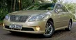 Toyota Crown 2010 Dhahabu - 3