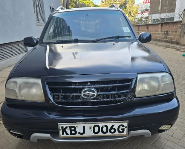 Suzuki Escudo 2002 - 1