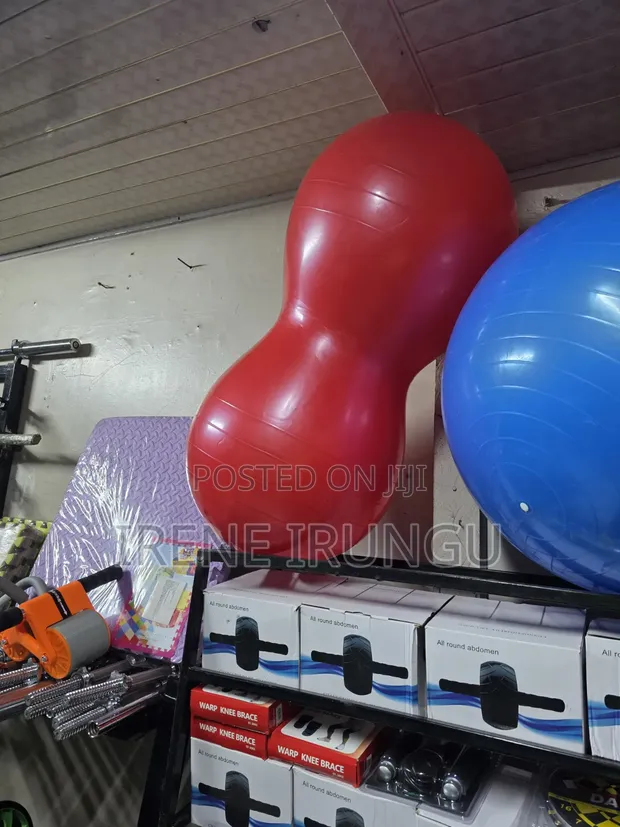 Gym Peanut Ball 45x90cm - 1