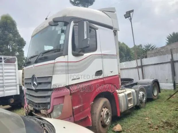 Mercedes-Benz Actros 2545 Truck - 1