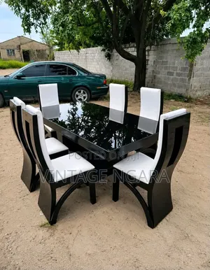 Quality 4-Seater Cream & White Wooden Dining Set