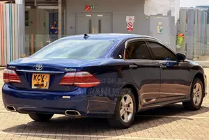 Toyota Crown 2012 Blue