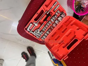 32-Piece Socket Box Ratchet Wrench Set