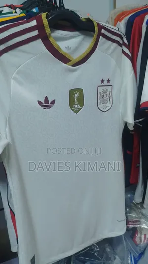 Jerseys Mpya za Ubora - Nguo za Nchi na Ligi