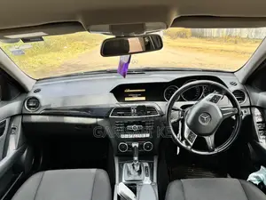 Mercedes-Benz C180 CGI 2012 Gray
