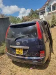 Toyota ISIS 2.0 G 4WD 2007 Minivan - 4
