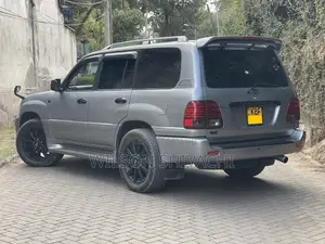 Toyota Land Cruiser 100 Series 2005 Silver
