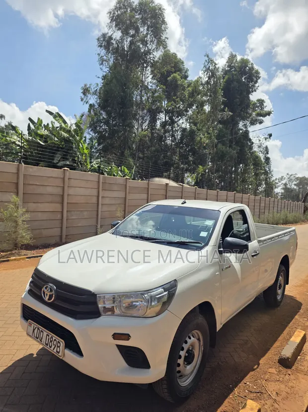 Toyota Hilux Highrider 2023 - 1