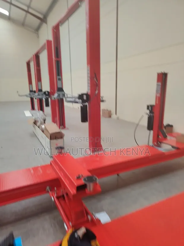 4 Ton 2-Post Hydraulic Car Lift (18MPa) - 1