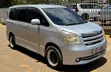 Toyota Noah 2.0 158hp FWD (8 Seater) 2008 Silver - 3