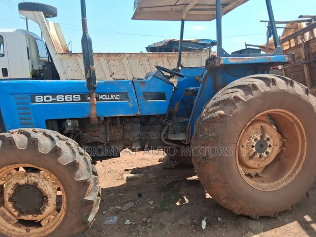 New Holland 80-66s Four Wheel Drive Tractor - 1