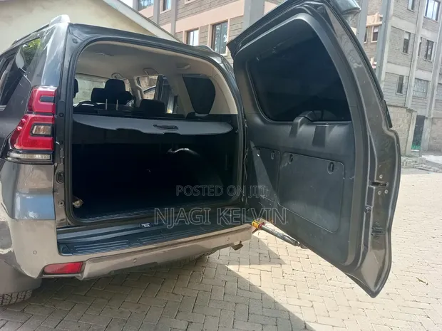 Toyota Land Cruiser Prado 2.8 TX 2018 - 1