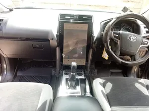 Toyota Land Cruiser Prado 2.8 TX 2018