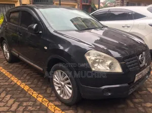 Nissan Dualis 2010 Nyeusi