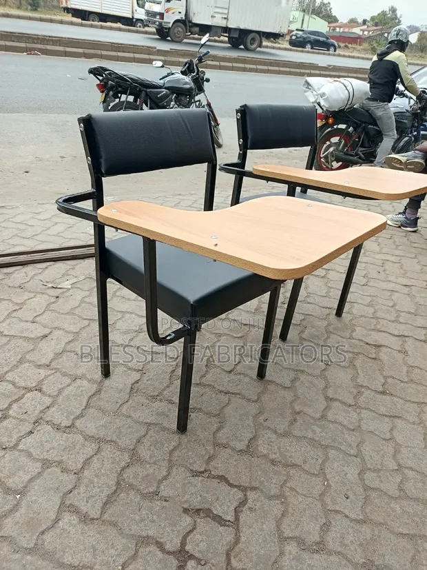 Office Chair with Arms - 1