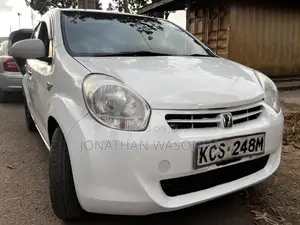 Toyota Passo 1.0 FWD 2011 Nyeupe