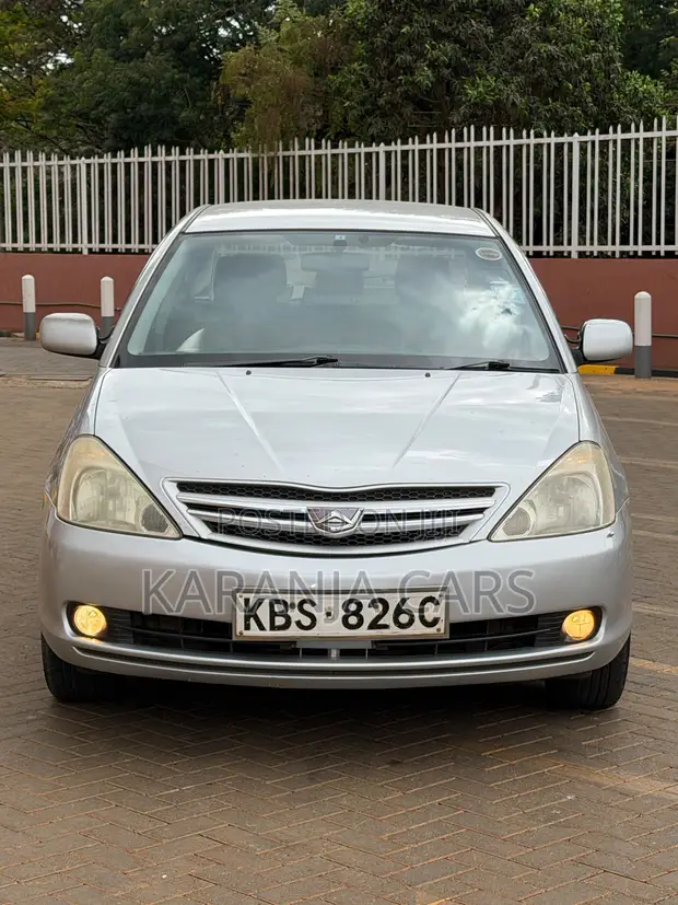Toyota Allion 2005 Nyeupe - 1