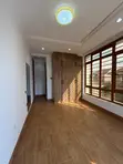 Nyumba ya Kifahari Vyumba 5, Kenyatta Road - 2