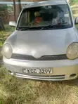 Toyota Sienta 2010 Nyeupe - 5