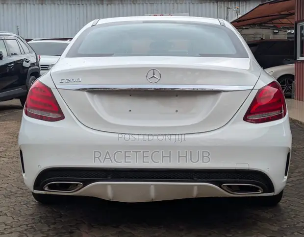 Mercedes-Benz C200 2019 Nyeupe - 1