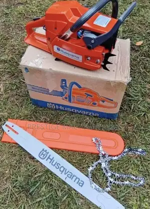 Husqvarna 272XP Chainsaw